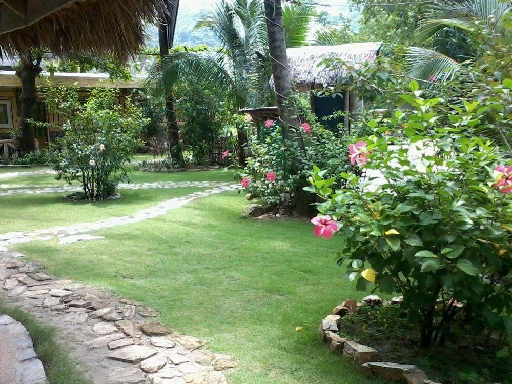El Canonero Diving Beach Resort Puerto Galera Exterior photo